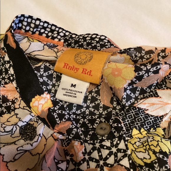 Ruby Rd.  Blouse - Picture 6 of 8